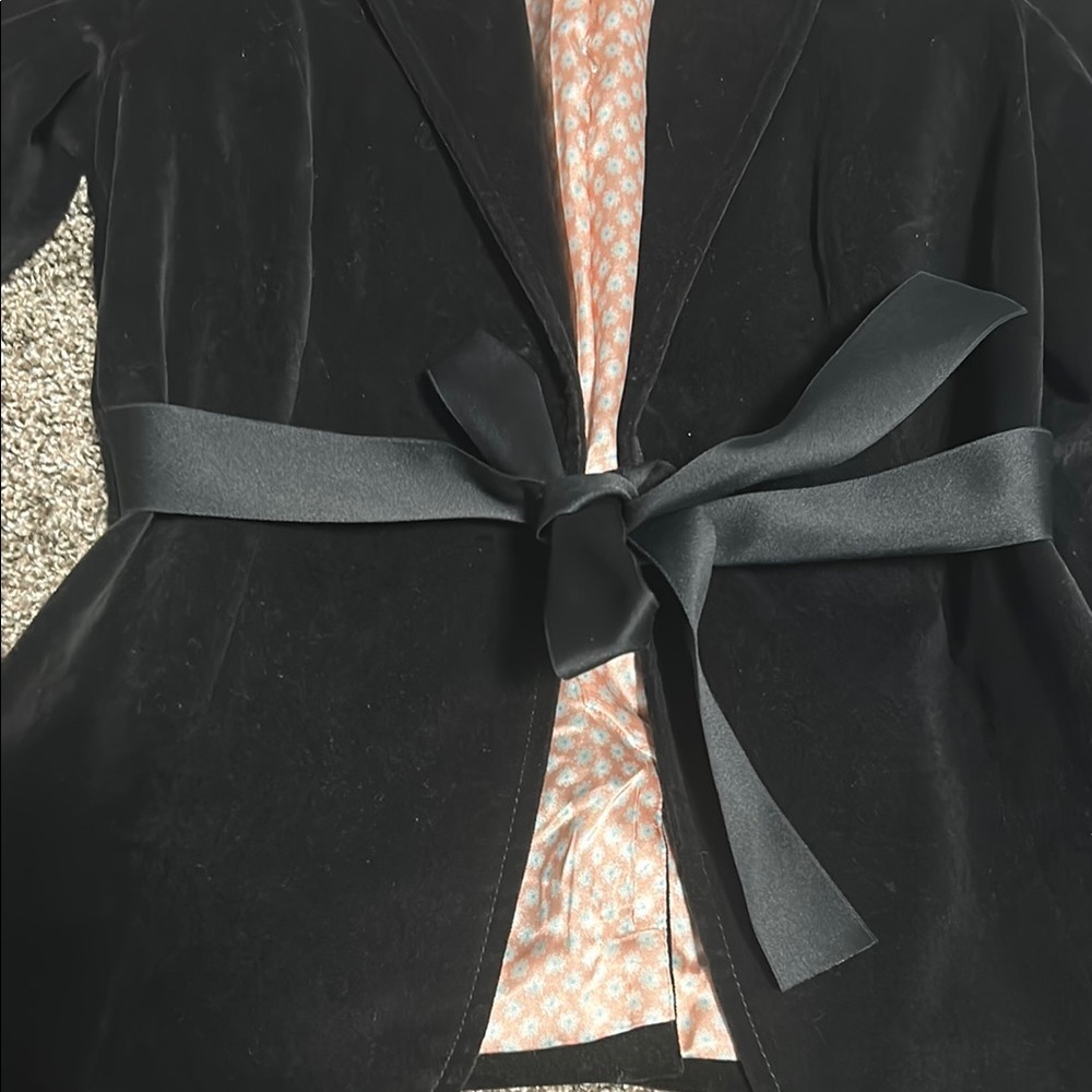GAP Black Blazer with Notched Lapel and Tie Waist - Picture 2 of 9
